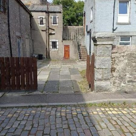 Stylish One Bed Flat With Private Parking Aberdeen Exterior photo