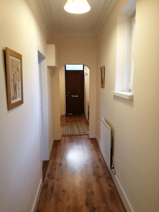Stylish One Bed Flat With Private Parking Aberdeen Exterior photo